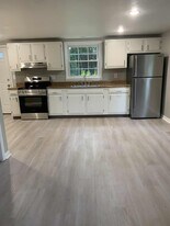 7 Gilmore Ter, Unit 2 Bedrooms, 1 Bath, Apt i in Schenectady, NY - Building Photo