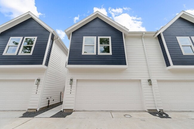 property at 833 Paul Quinn St