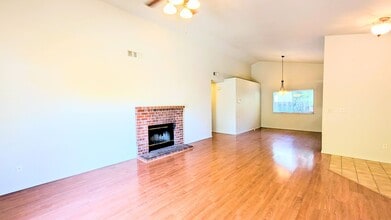 5995 Laguna Ranch Cir in Sacramento, CA - Building Photo - Building Photo