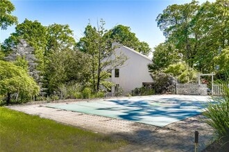 67 Tranquility Rd in Suffern, NY - Building Photo - Building Photo