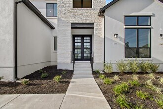 2201 Vittoria Vw in Leander, TX - Foto de edificio - Building Photo