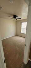 5710 Redstone Dr in Killeen, TX - Building Photo - Building Photo