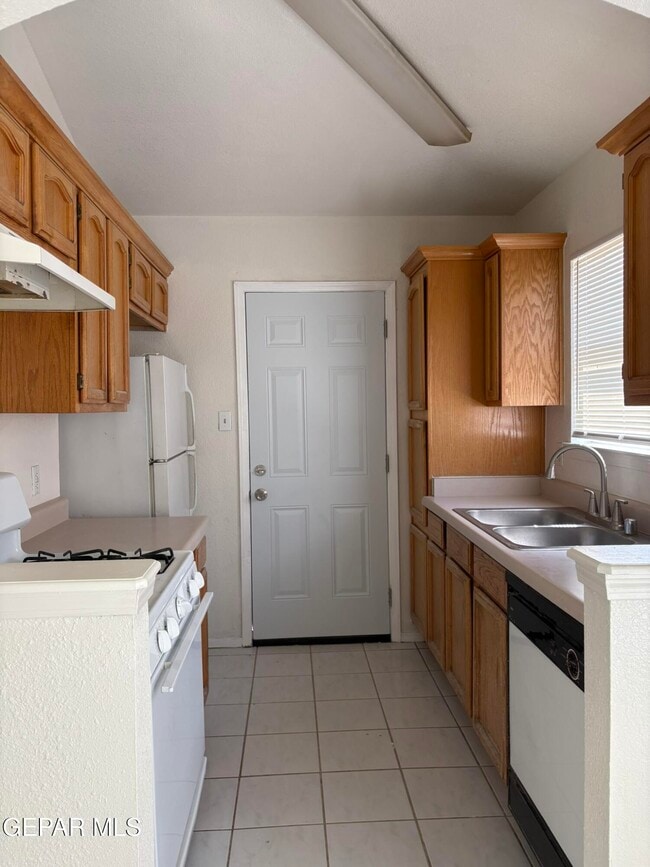 11812 Kings Arms Ct in El Paso, TX - Building Photo - Building Photo