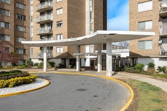 Presidential Towers in Adelphi, MD - Building Photo - Building Photo