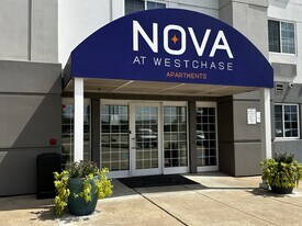 Westchase Apartments in Houston, TX - Building Photo