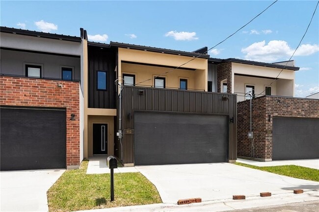 property at 912 Bicentennial Blvd