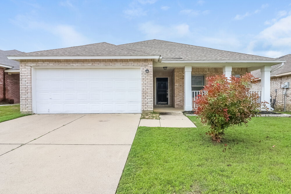 4145 Fossile Butte Dr in Fort Worth, TX - Foto de edificio