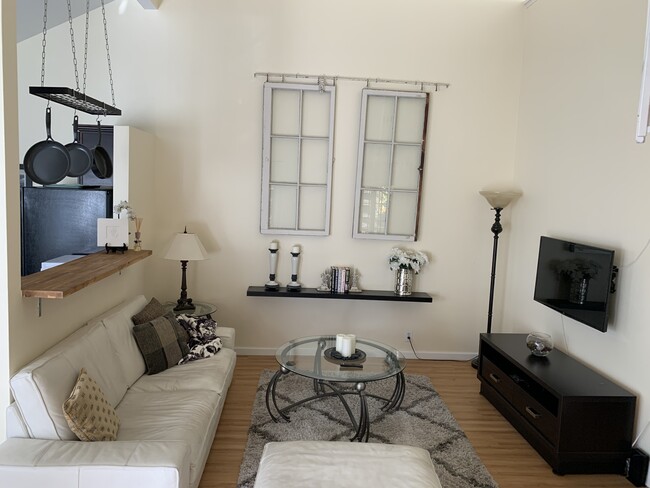 7349 Calle Cristobal, Unit 178 in San Diego, CA - Foto de edificio - Building Photo