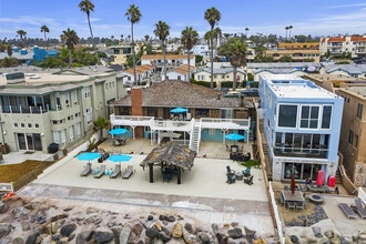 925 S Pacific St in Oceanside, CA - Building Photo - Building Photo