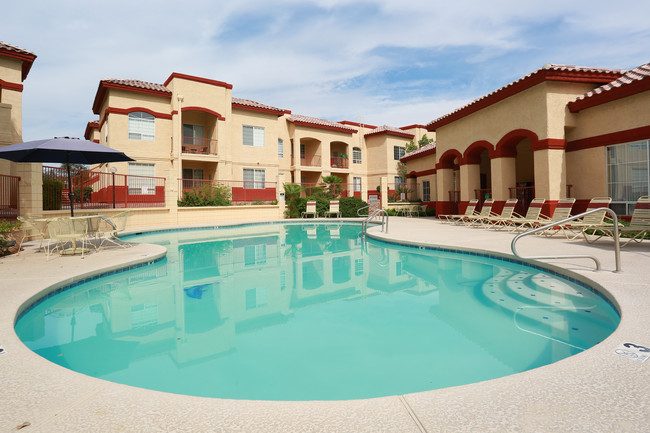 Sandstone Ridge Apartments in Green Valley, AZ - Building Photo - Building Photo