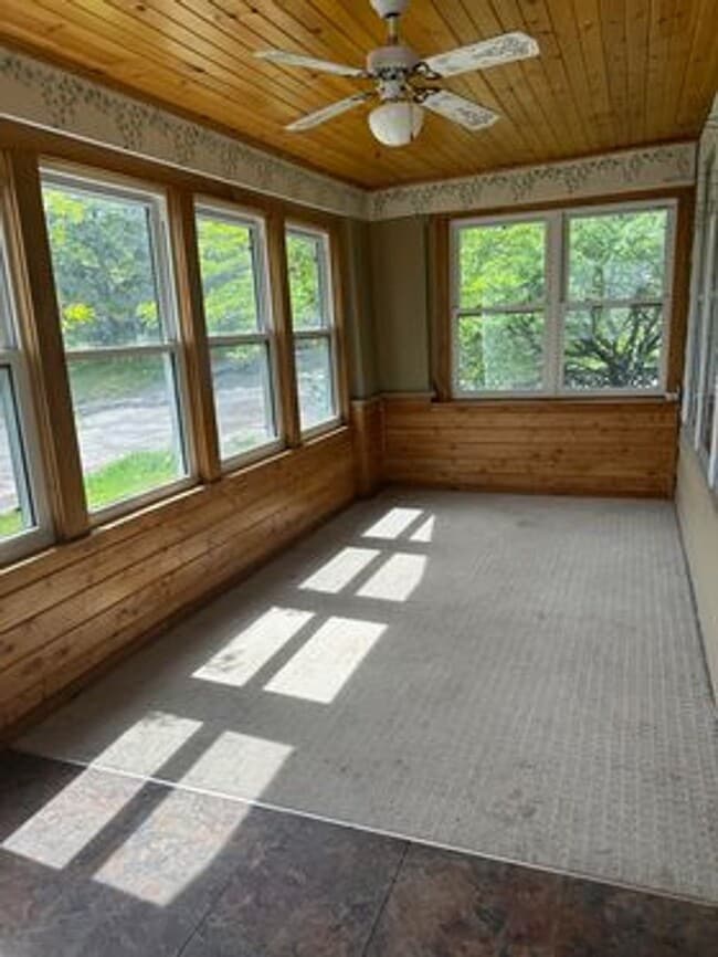 630 N 16th Ave E in Duluth, MN - Building Photo - Building Photo