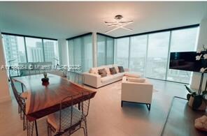 1040 Biscayne Blvd, Unit # 3507 in Miami, FL - Building Photo - Building Photo