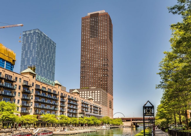 474 N Lake Shore Dr in Chicago, IL - Building Photo - Building Photo