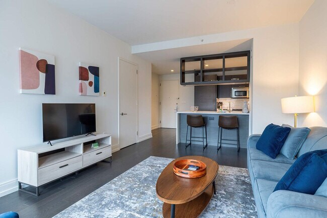 555 10th Ave, Unit SI FL50-ID1504766P in New York, NY - Foto de edificio - Building Photo
