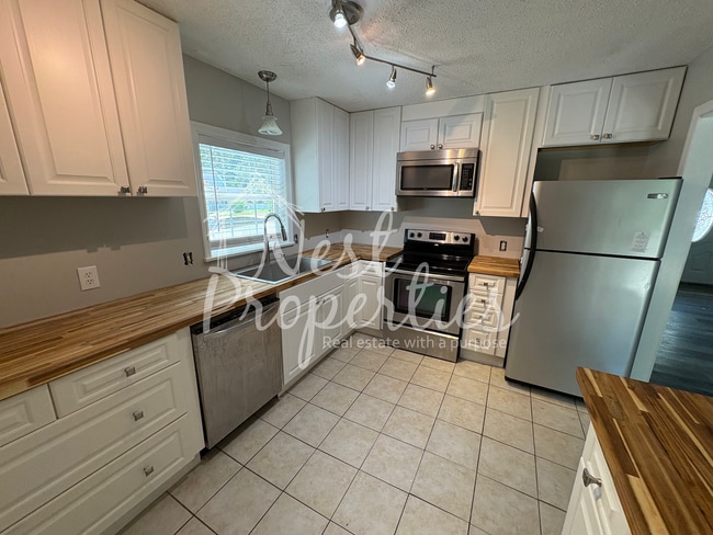 136 Weston Watch Rd in Irmo, SC - Building Photo - Building Photo
