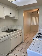 222 Nashville Ave in Huntington Beach, CA - Building Photo - Building Photo