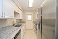 5628 Birchmont Dr photo'
