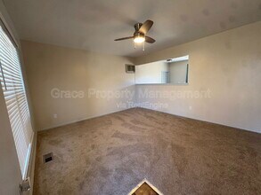 17603 E Hawaii Pl in Aurora, CO - Building Photo - Building Photo