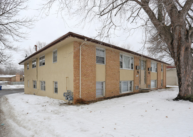 6417 Highway 65 NE in Fridley, MN - Building Photo - Building Photo