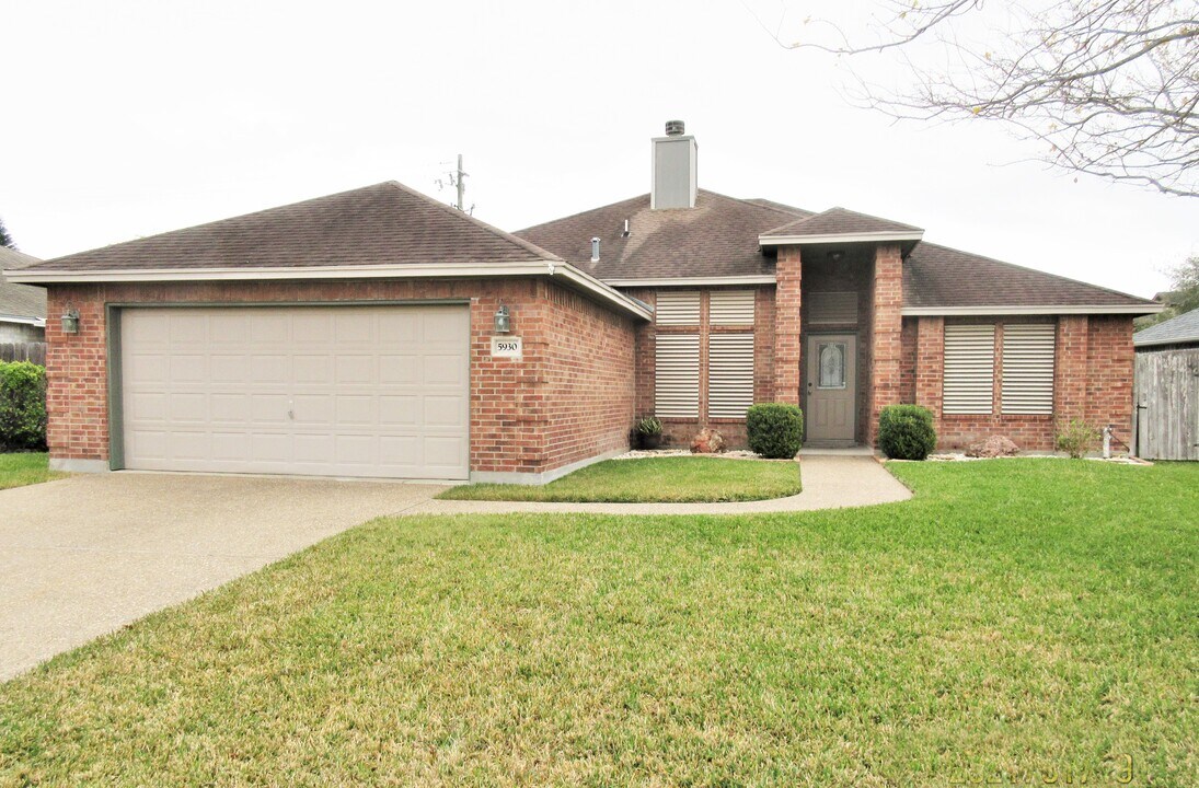 5930 Cornell Dr in Corpus Christi, TX - Building Photo