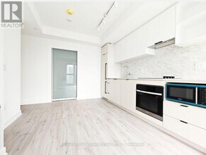 252 Church St in Toronto, ON - Building Photo - Building Photo