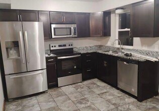 1208 Frazier Ave in Des Moines, IA - Building Photo - Building Photo