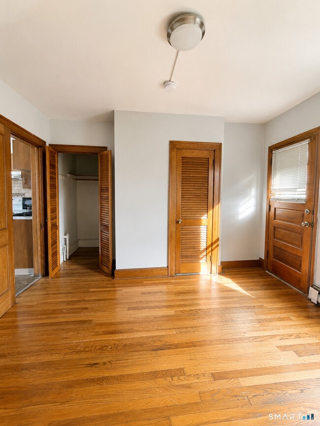 property at 1048 Broad St