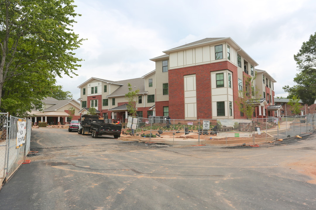 Trinity Walk in Decatur, GA - Building Photo