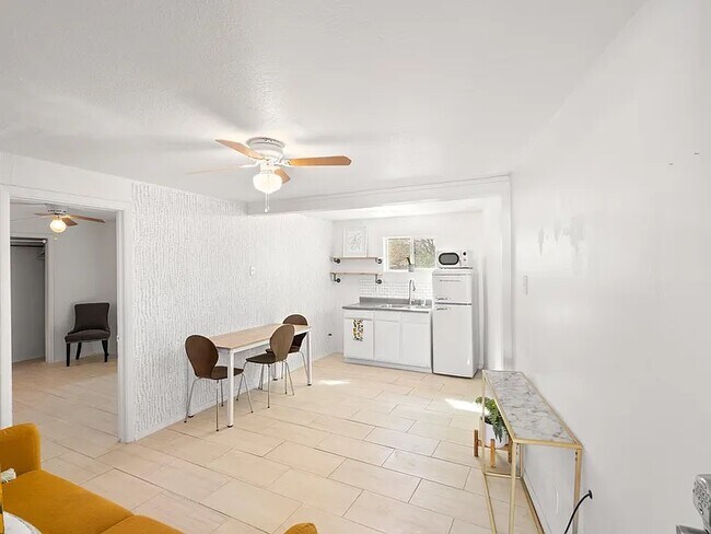 1017 Maple St in El Paso, TX - Building Photo - Building Photo