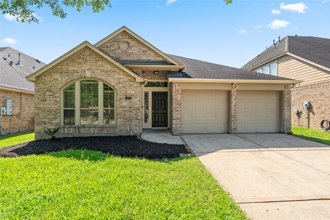 property at 4423 Long Creek Dr