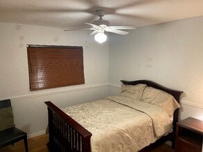 15000 S River Dr in Miami, FL - Building Photo - Building Photo