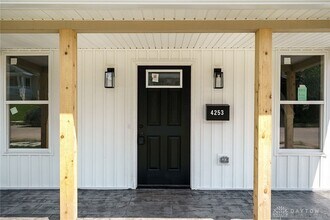 4253 Pleasant View Ave in Dayton, OH - Building Photo - Building Photo