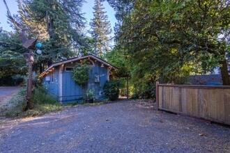 16248 Main St in Guerneville, CA - Building Photo - Building Photo