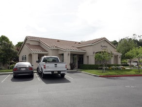 Stanford Court Senior Living in Rocklin, CA - Foto de edificio - Building Photo