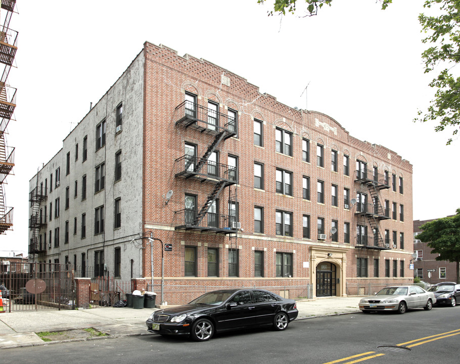 1107 Lenox Rd in Brooklyn, NY - Building Photo