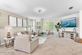 595 Wild Rose Ln in Jacksonville, FL - Building Photo - Building Photo