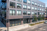 Bucktown Gateway in Chicago, IL - Foto de edificio - Building Photo