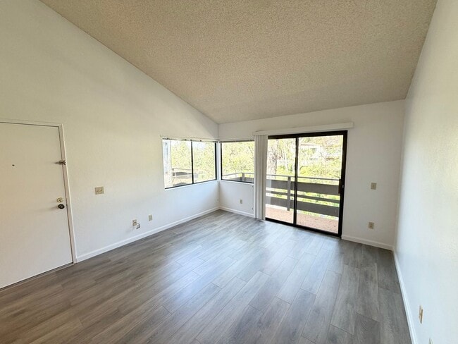 22734 Lakeway Dr in Diamond Bar, CA - Building Photo - Building Photo