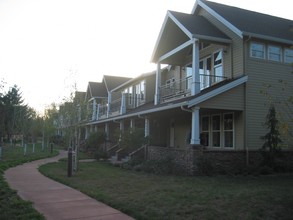 Two Creeks at Camas Meadow in Camas, WA - Building Photo - Building Photo