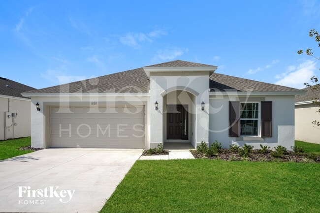 651 Lindbergh Wy in Davenport, FL - Foto de edificio - Building Photo