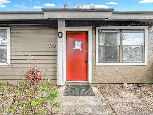 8312 Westover Ct in Jacksonville, FL - Foto de edificio - Building Photo