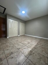 216 NW 15th St, Unit 216 in Belle Glade, FL - Foto de edificio - Building Photo