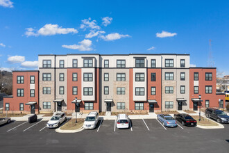 Towne Courts in Annapolis, MD - Building Photo - Building Photo