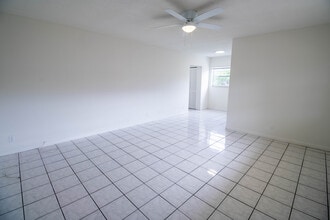 2537 Lincoln St in Hollywood, FL - Foto de edificio - Building Photo