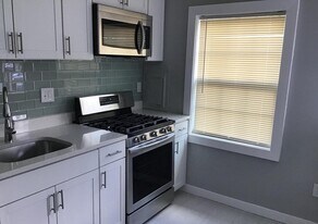 1790 Dutch Village Dr, Unit 1790 in Hyattsville, MD - Building Photo