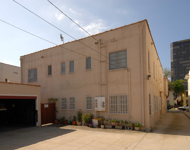 6411-13 1/2 Orange St. in Los Angeles, CA - Building Photo - Building Photo