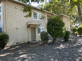 1311 W 3rd St in Chico, CA - Building Photo