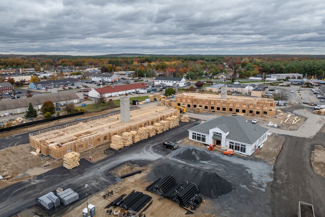 582 Kelley Blvd in North Attleborough, MA - Building Photo