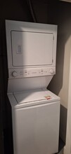941 W Belmont Ave, Unit 408 in Chicago, IL - Building Photo - Building Photo