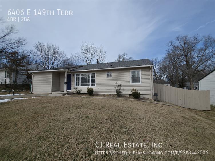 6406 E 149 Terrace in Grandview, MO - Building Photo